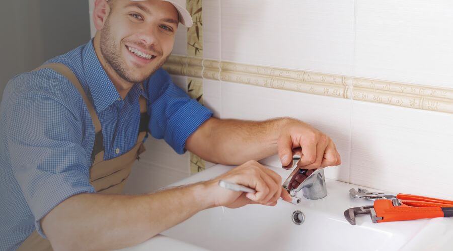 Local expert plumbing services in Kewanna, IN
